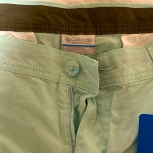 Columbia Shorts new with tags